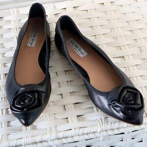 Saks Fifth Avenue Black Leather Rose Ballet Flats Slip-on Office Party Shoes 7.5